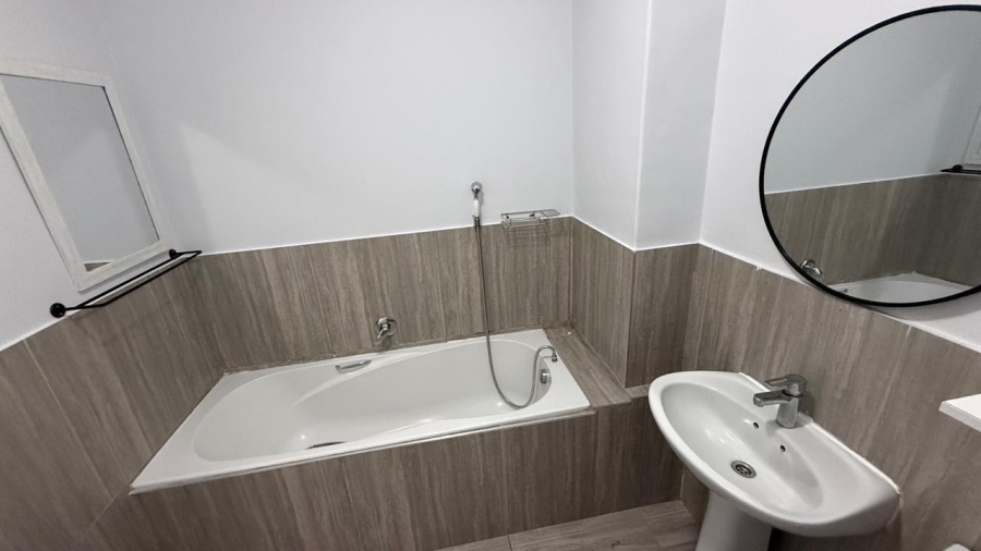 To Let 2 Bedroom Property for Rent in Parklands North Western Cape